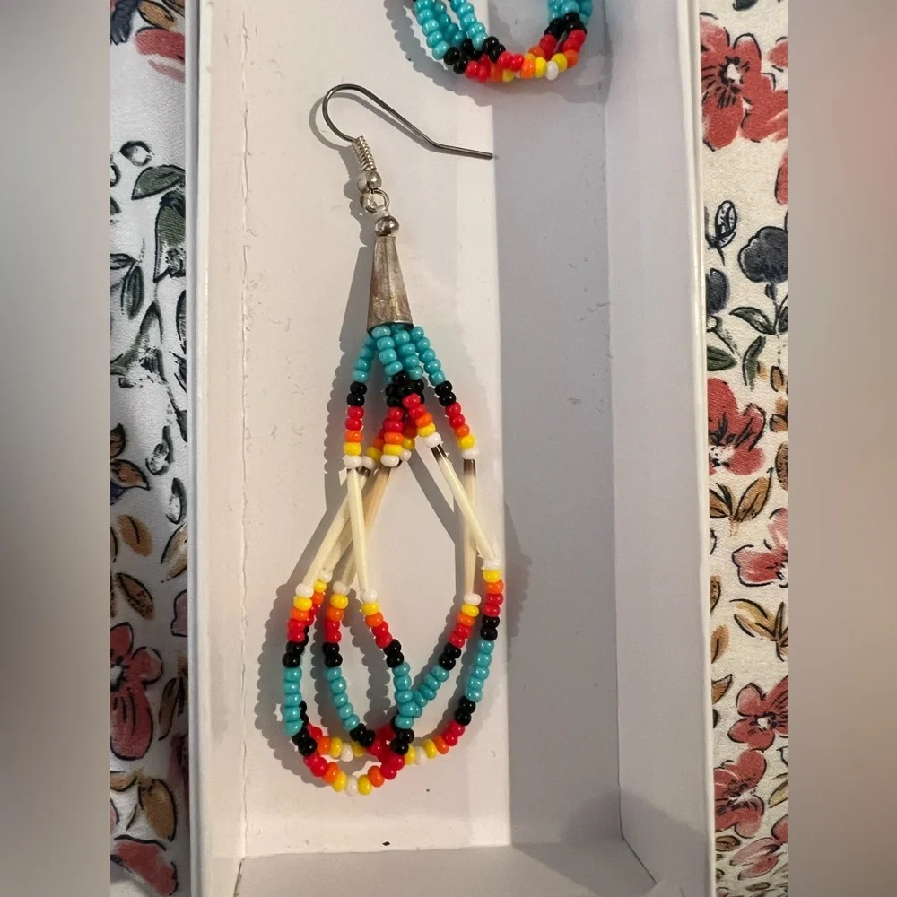 Handmade earrings - Picture 2 of 3